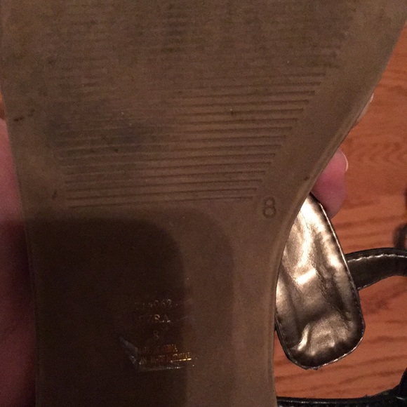 Black Sandals - Picture 2 of 3